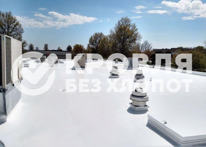 Устройство мембранной кровли и вентиляции
